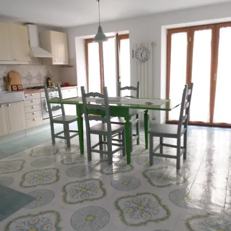 Lägenhet A Casa Di Monica