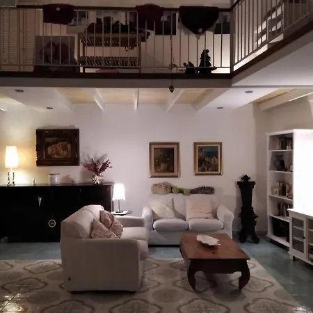 A Casa Di Monica Lägenhet *