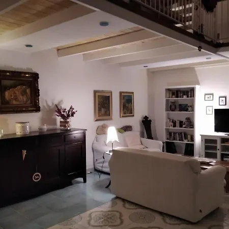 A Casa Di Monica Apartment