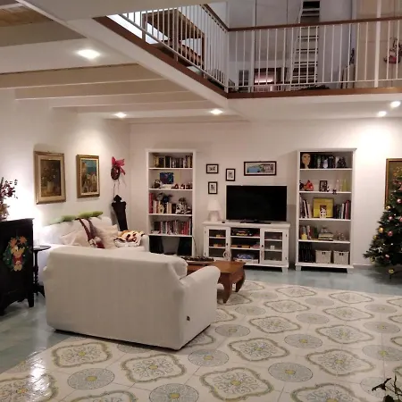 A Casa Di Monica Pozzuoli